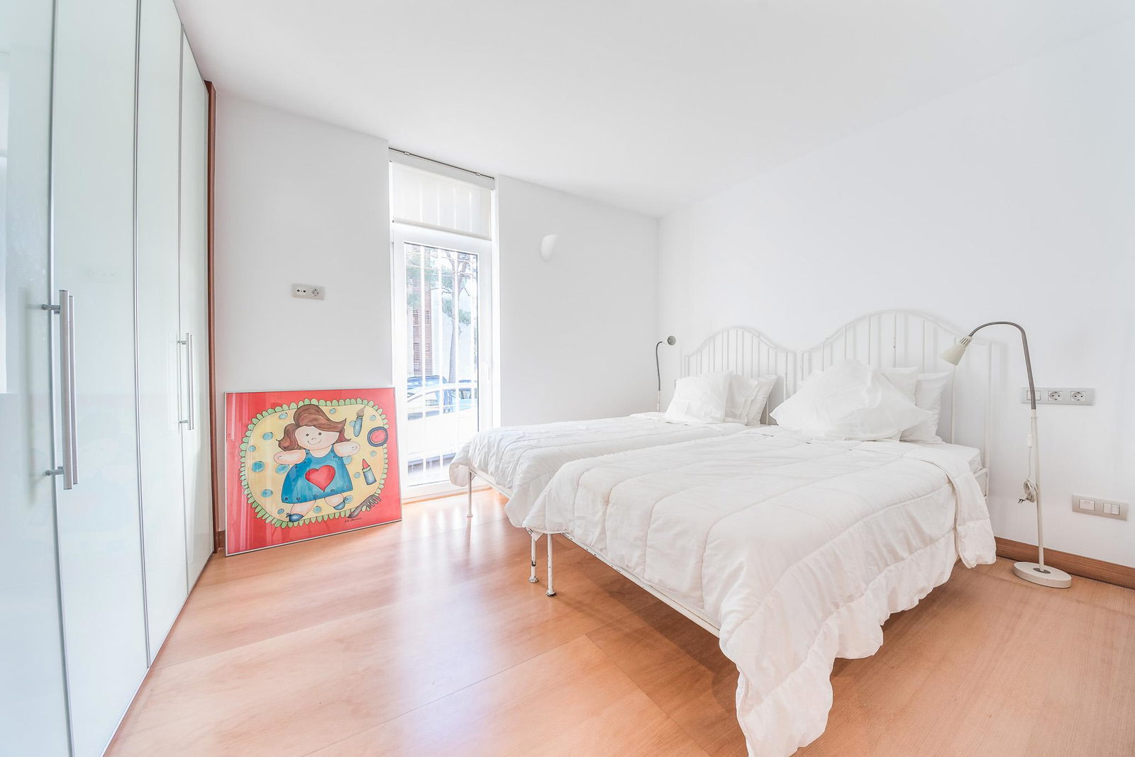 Vivienda en primera línea con piscina y acceso al mar en Illetas