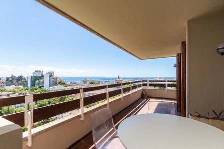 Ático con terraza y vistas a 360 grados en Son Armadams.