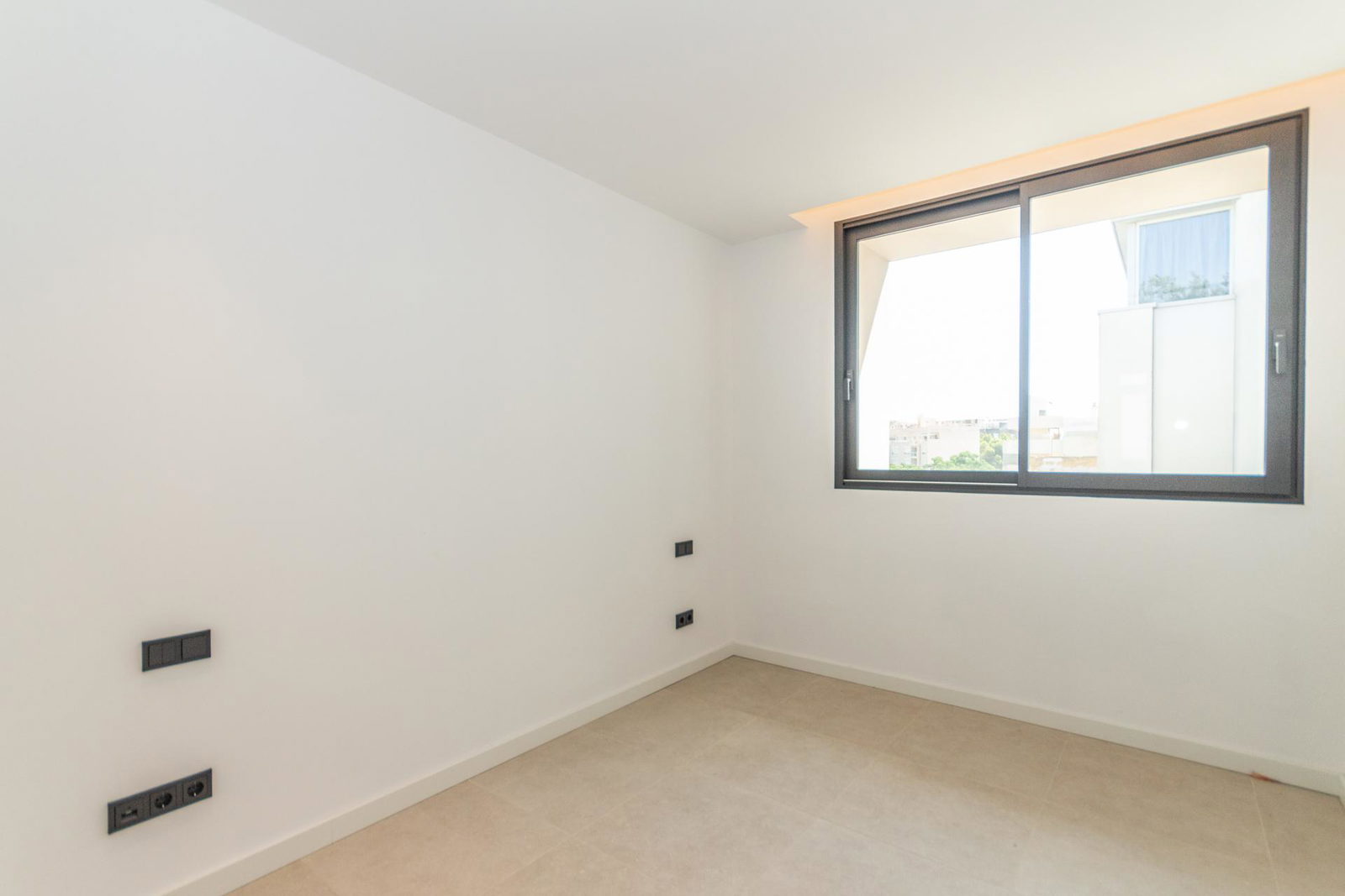 Spektakuläres Penthouse mit privater Dachterrasse und Pool in Son Armadams