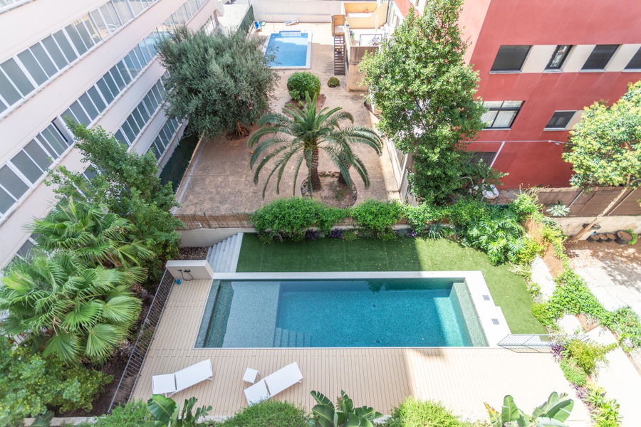 Spektakuläres Penthouse mit privater Dachterrasse und Pool in Son Armadams