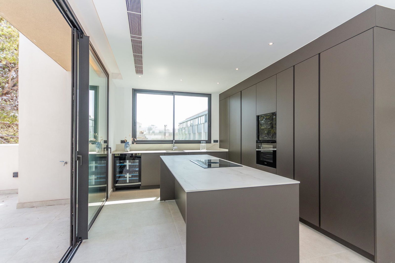 Spektakuläres Penthouse mit privater Dachterrasse und Pool in Son Armadams