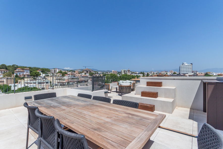 Excellent new penthouse with roof terrace and private pool in Son Armadams
