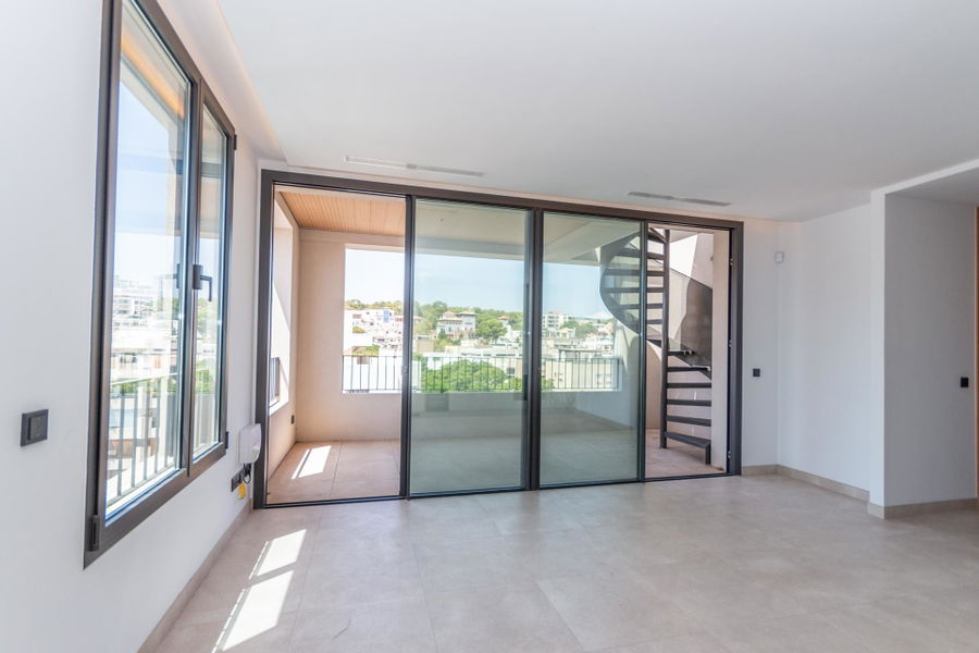 Excellent new penthouse with roof terrace and private pool in Son Armadams
