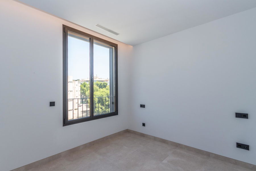 Excellent new penthouse with roof terrace and private pool in Son Armadams