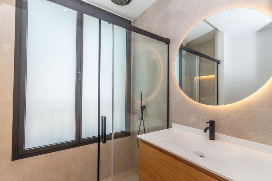 Excellent new penthouse with roof terrace and private pool in Son Armadams