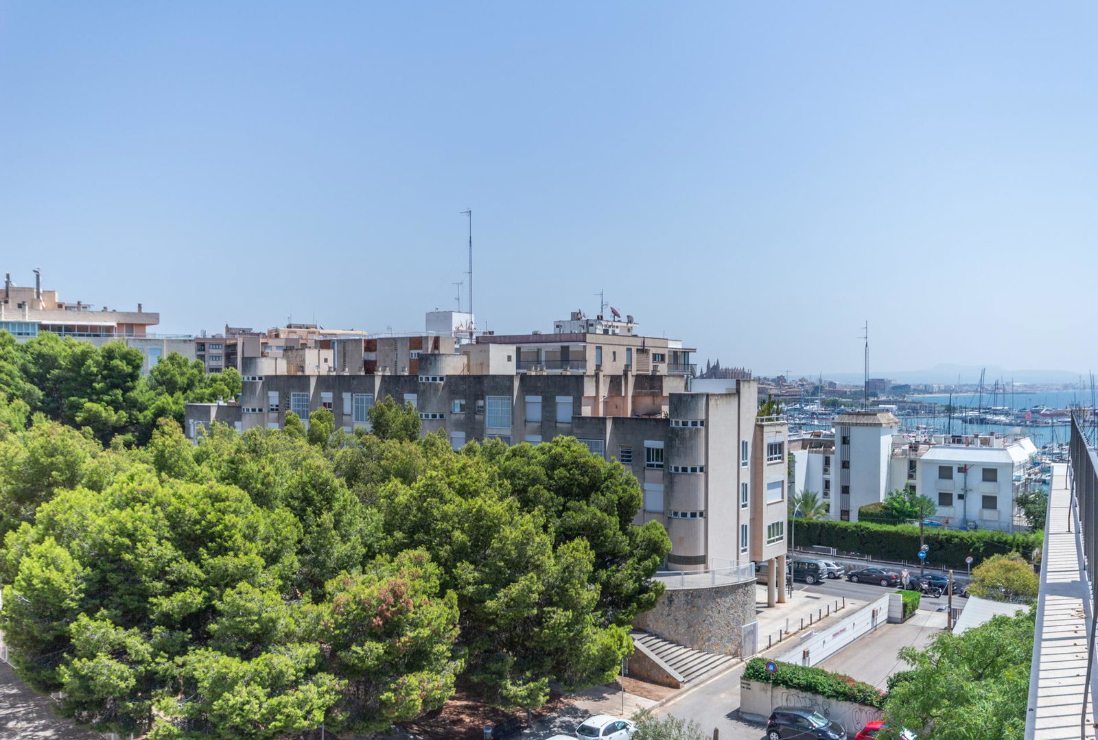 Excellent new penthouse with roof terrace and private pool in Son Armadams