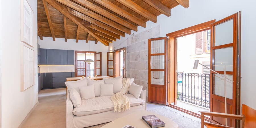 Extravagant penthouse in a stately palace in the centre of Palma
