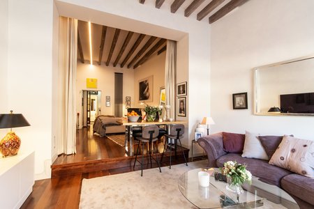 Loft urbano renovado con patio interior en Santa Catalina