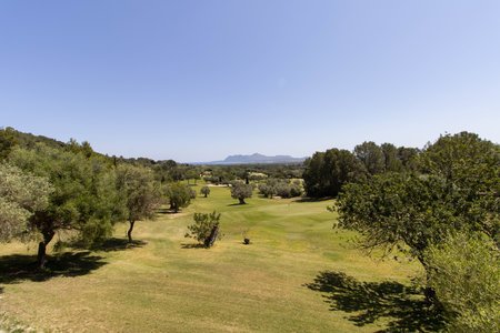 Chalet con piscina en urbanizacion exclusiva del Golf Pollensa