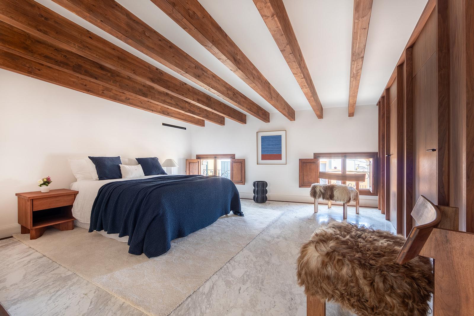 Wunderschöne Duplex-Wohnung mit privater Dachterrasse in der Altstadt