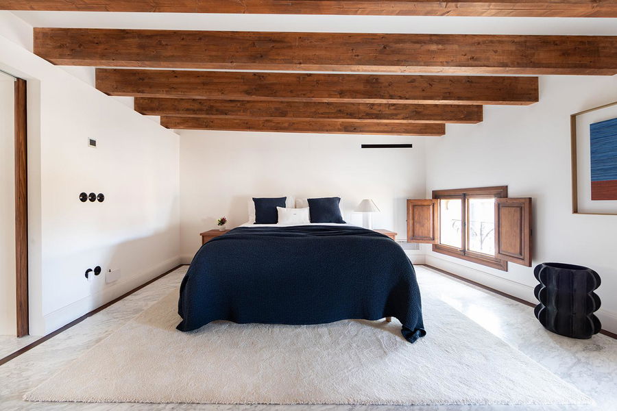 Wunderschöne Duplex-Wohnung mit privater Dachterrasse in der Altstadt