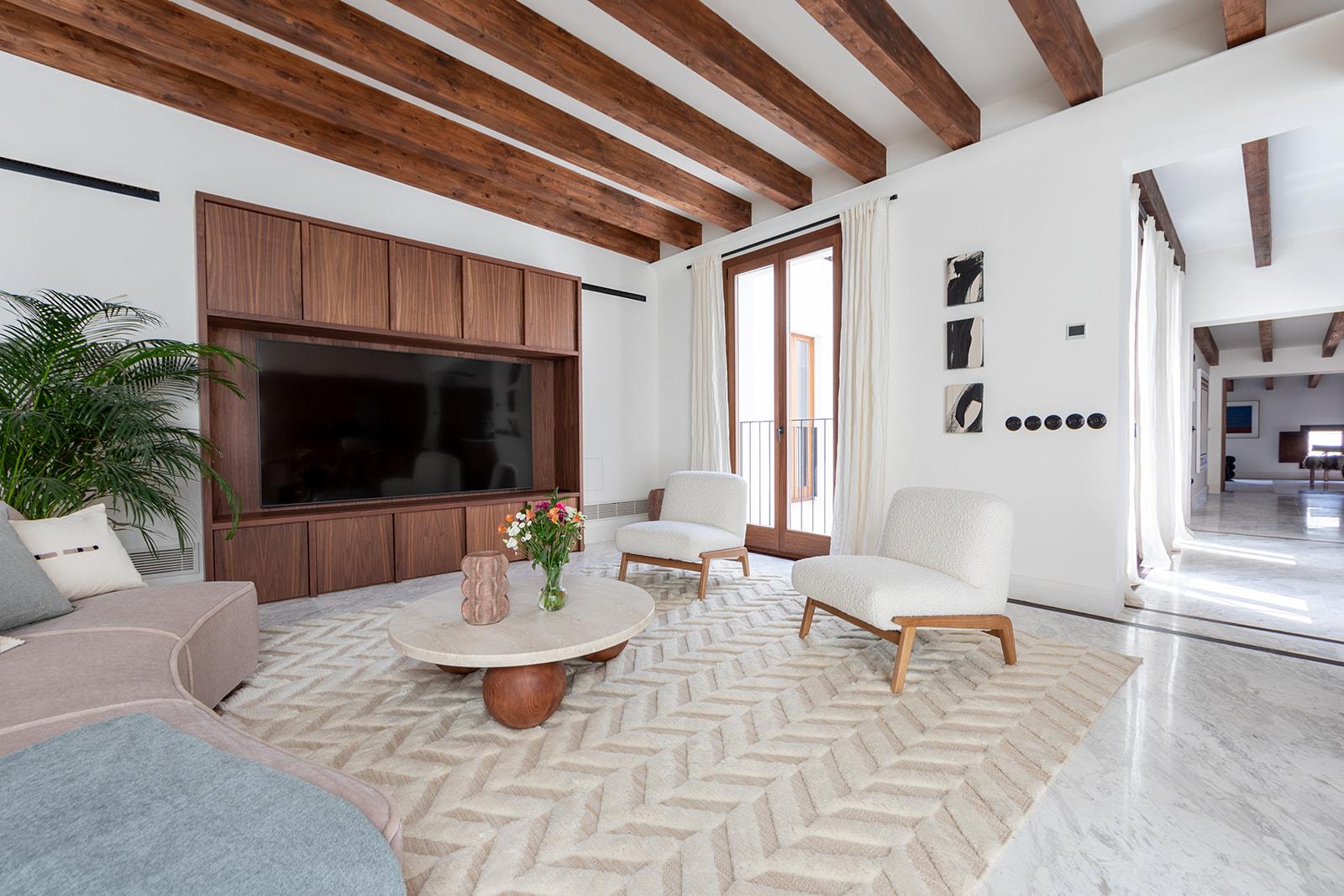 Wunderschöne Duplex-Wohnung mit privater Dachterrasse in der Altstadt
