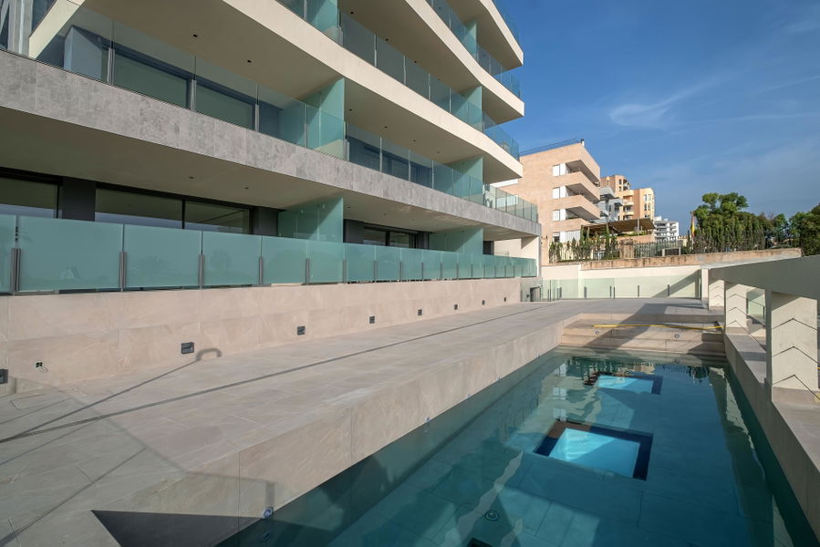 Impressive newly built apartment on Paseo Maritimo