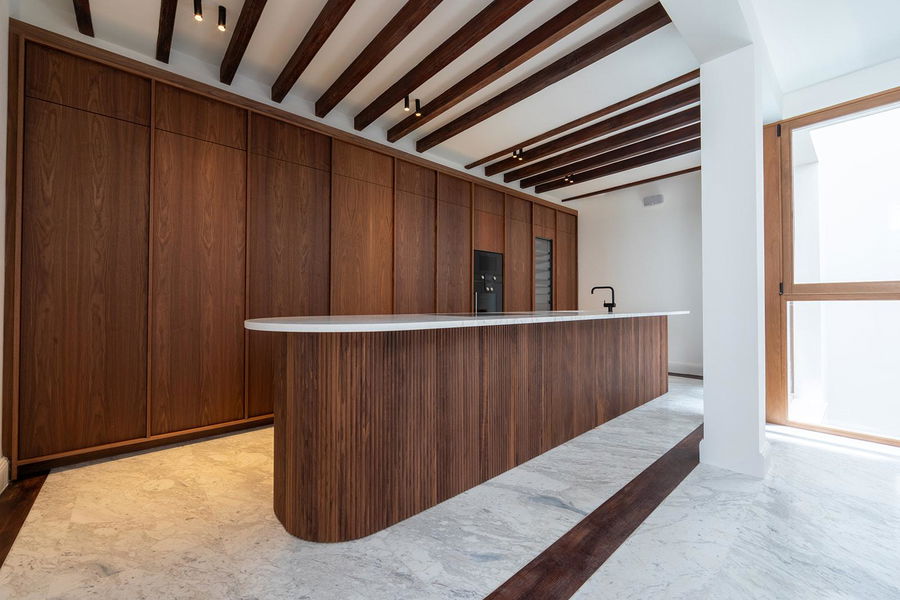 Triplex lägenhet med takterrass och privat pool i Gamla stan