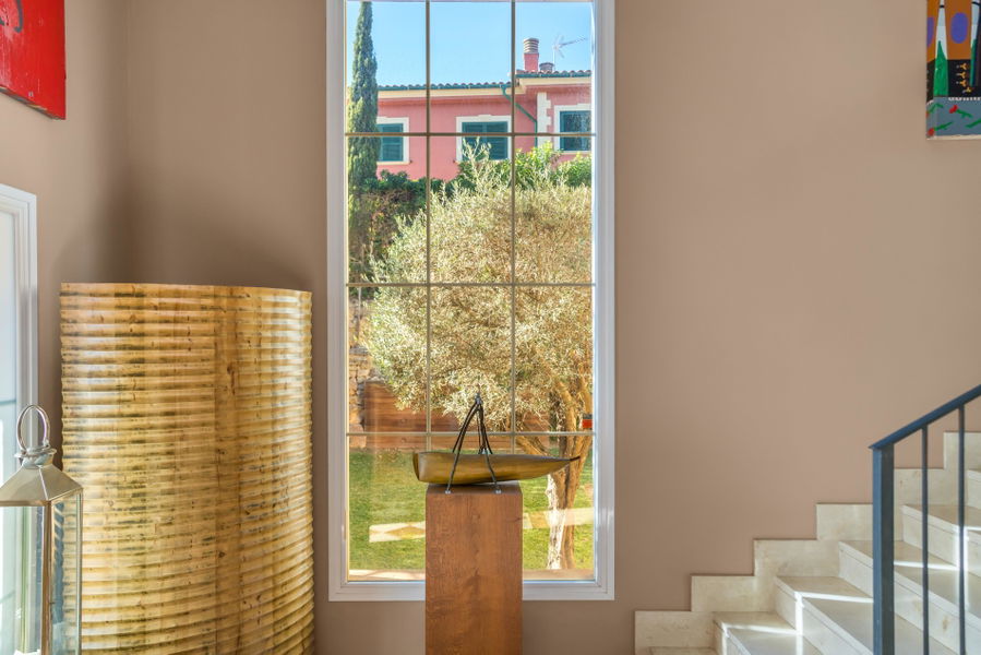 Chalet único con vistas al mar y piscina en Cala Vinyes