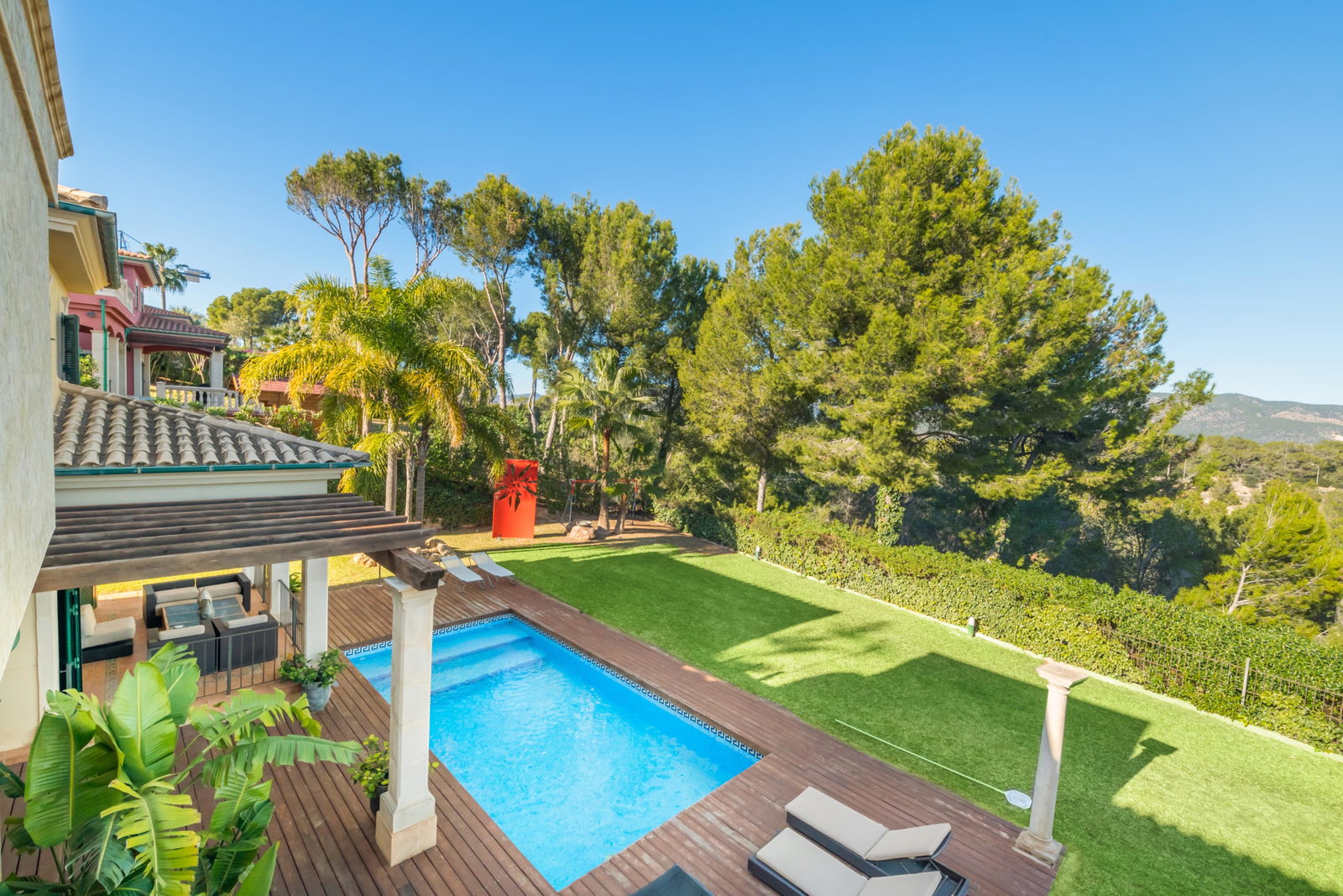 Chalet único con vistas al mar y piscina en Cala Vinyes