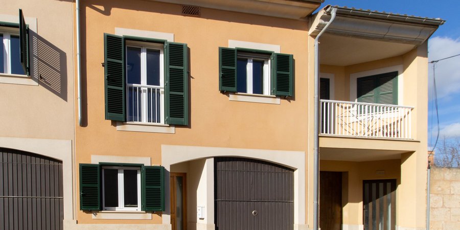Charmantes Stadthaus mit Terrasse in Campos