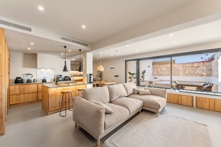 Contemporary high end design apartment in Molinar