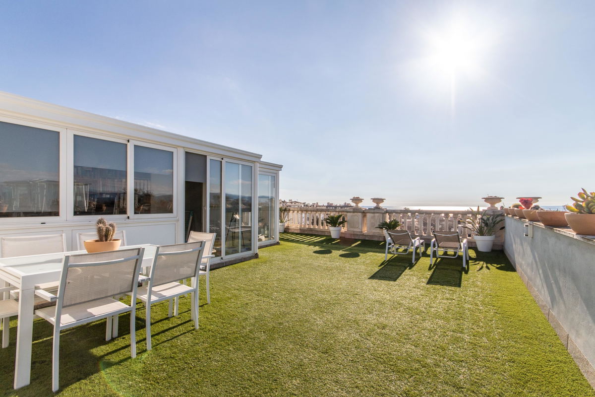 Tolles Penthouse mit Porche und Dachterrasse in Ciudad Jardin