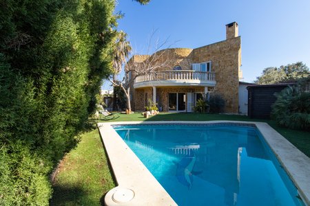 Chalet with  pool, garden and roof terrace in Sa Torre