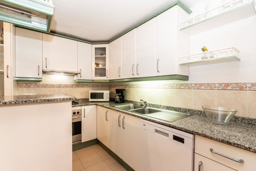Schönes Erdgeschoss Appartement mit Pool in Portixol Molinar