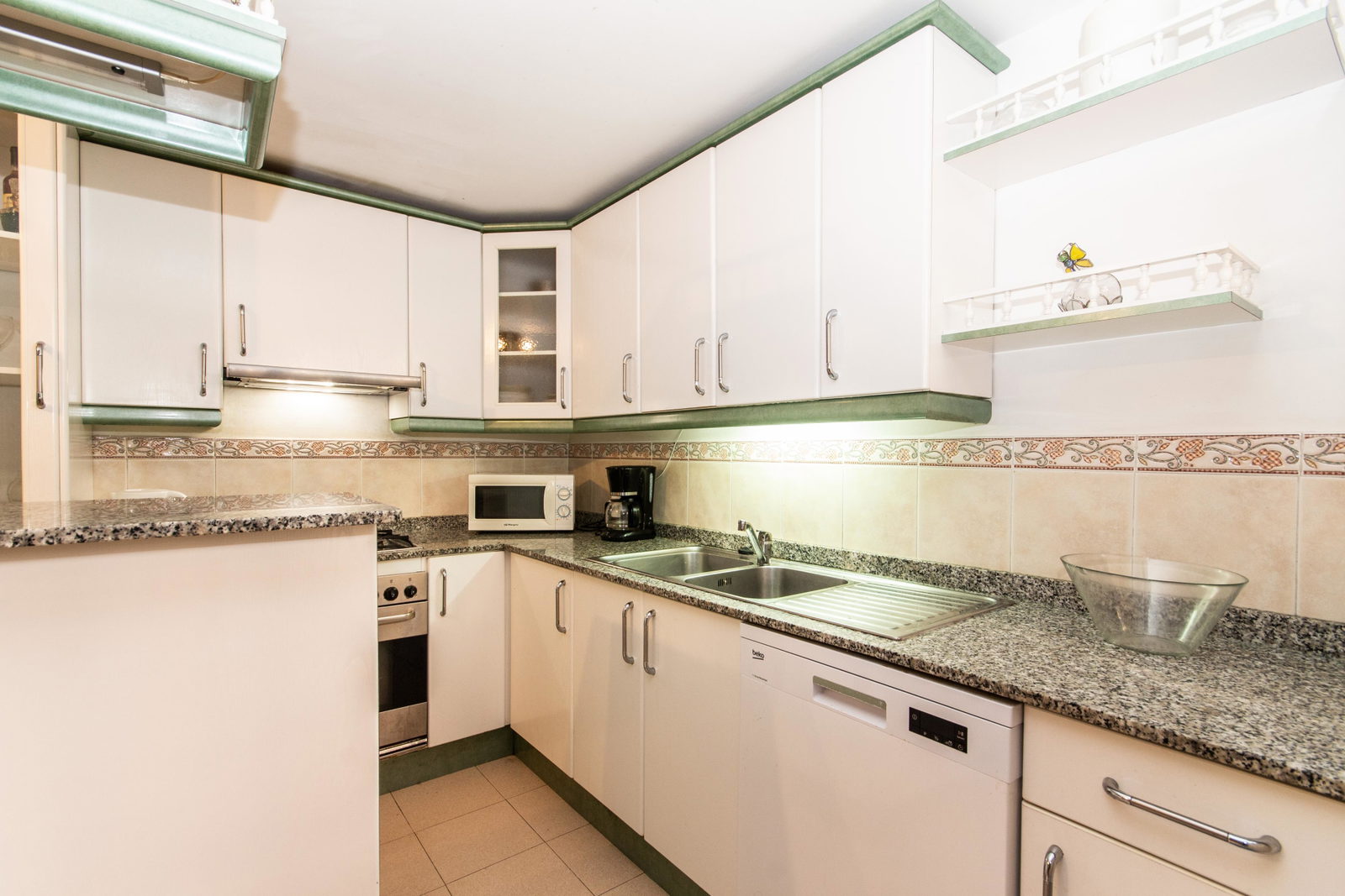 Schönes Erdgeschoss Appartement mit Pool in Portixol Molinar