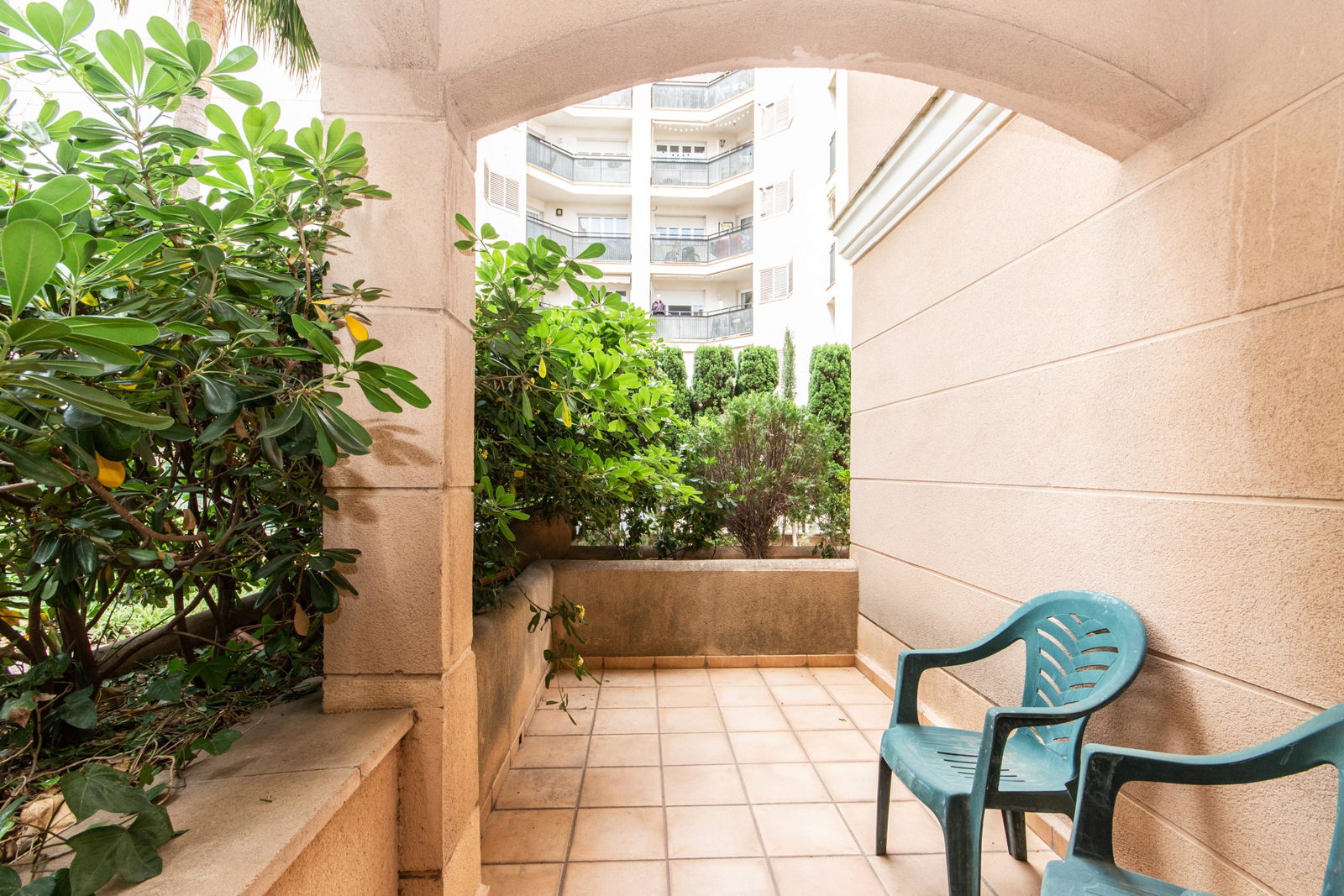 Schönes Erdgeschoss Appartement mit Pool in Portixol Molinar