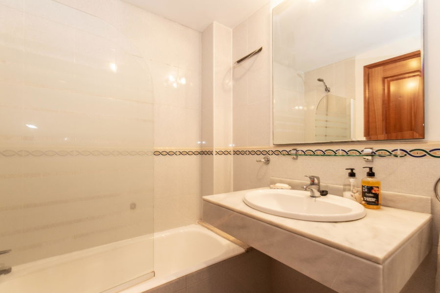 Schönes Erdgeschoss Appartement mit Pool in Portixol Molinar