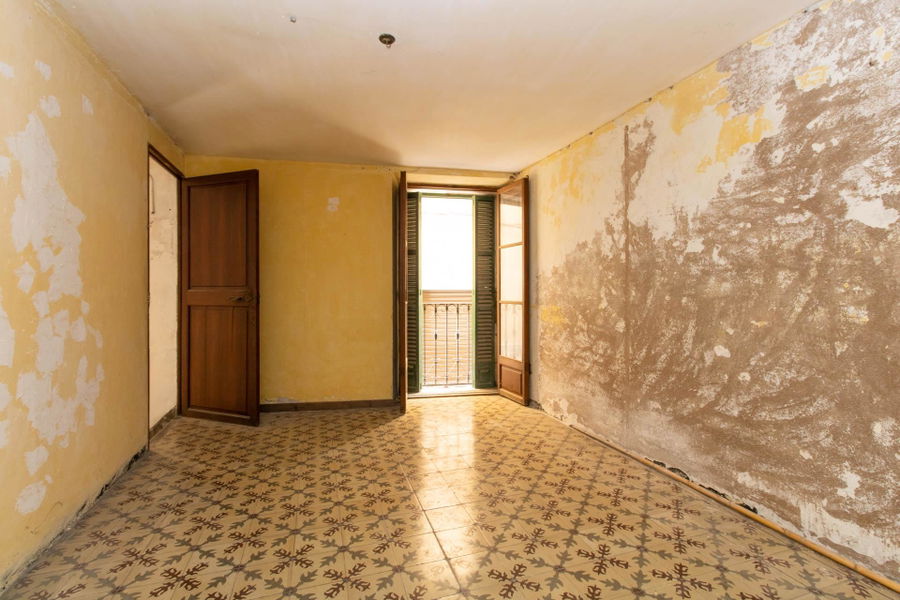 Geräumige Wohnung zu renovieren in Palma Altstadt