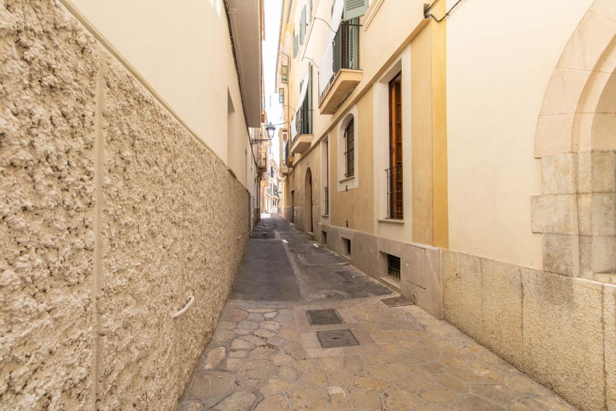 Geräumige Wohnung zu renovieren in Palma Altstadt