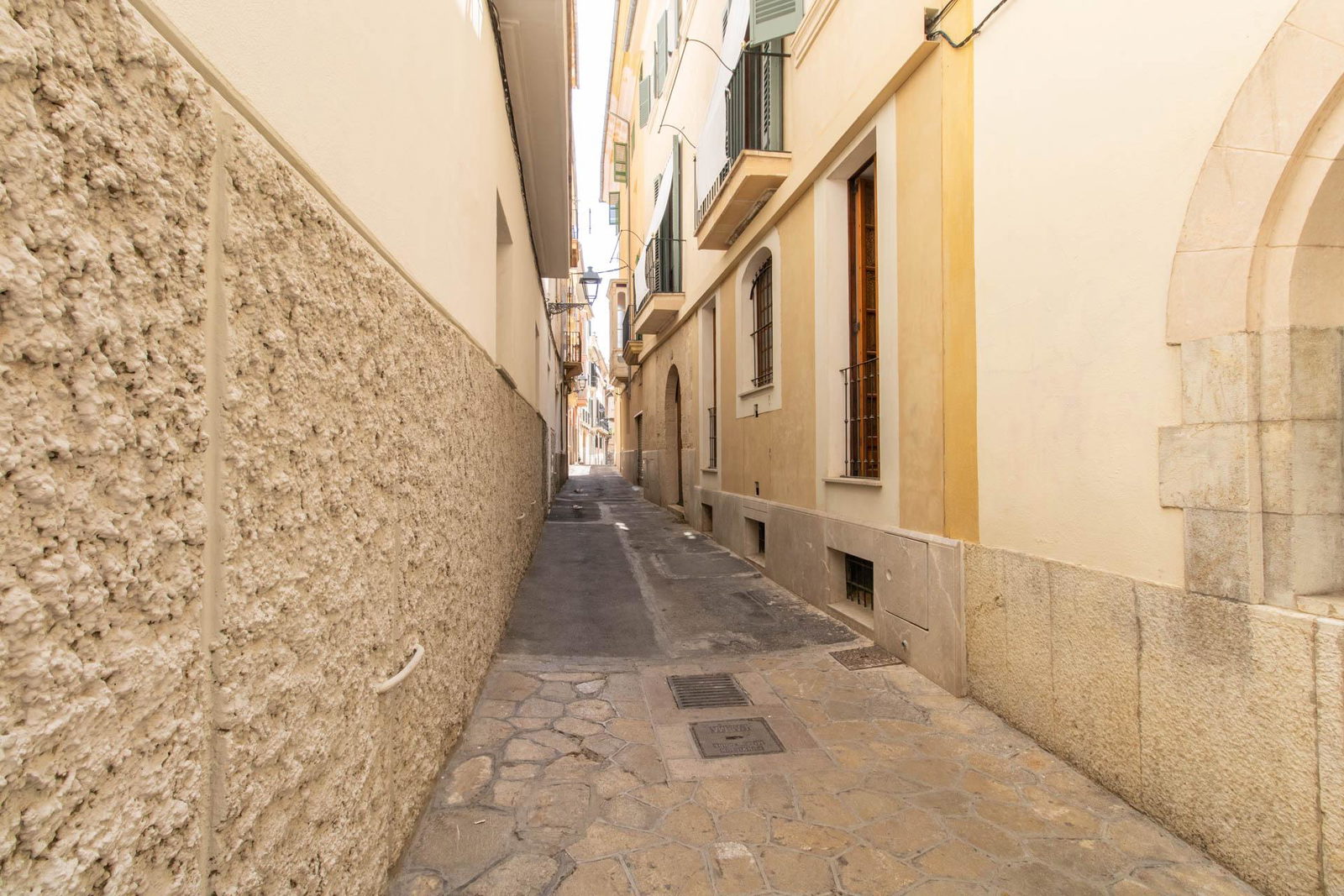 Geräumige Wohnung zu renovieren in Palma Altstadt