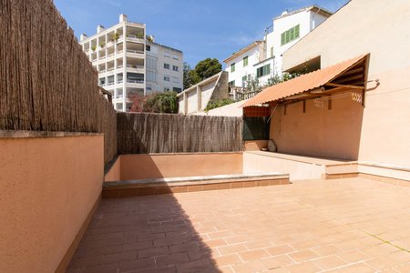 Ljus lägenhet i etage med terrasser i El Terreno