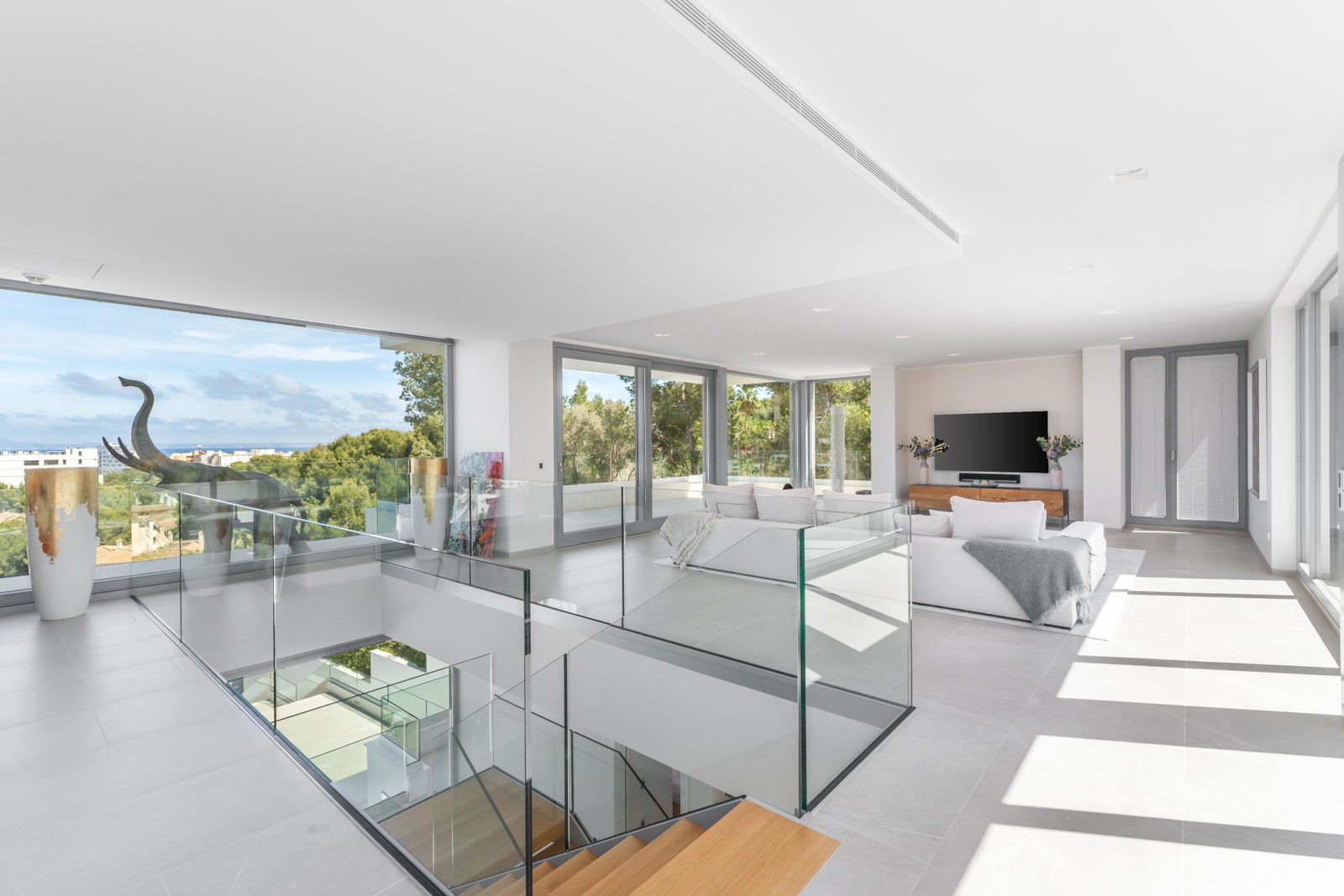 Wunderschöne Villa mit Pool und Meerblick in Palmanova