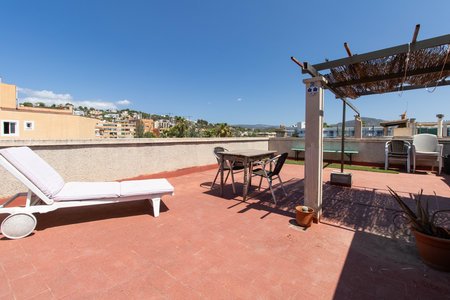 Penthouse with roof terrace close to the beach in Santa Ponsa