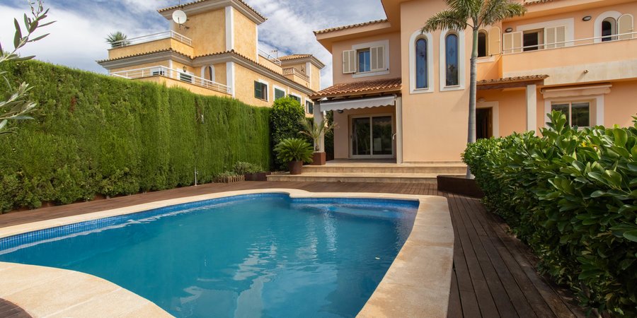 Nice house with garden, terraces and  pool in Puig de Ros