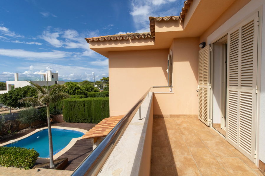 Schönes Haus mit Garten, Terrassen und Pool in Puig de Ros