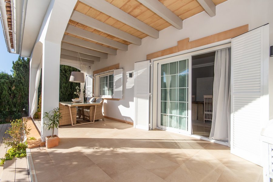 Sa Torre/ Puig de Ros, Mallorca sur Moderna casa con piscina y jardín