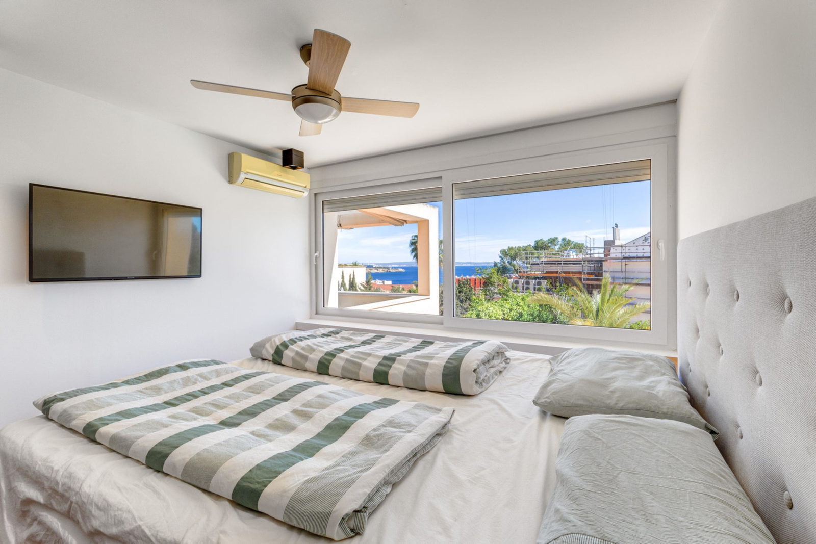 Fantastische Wohnung mit Meerblick und Garten in Cas Catalá