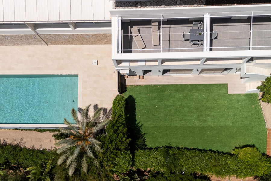 Fantastische Wohnung mit Meerblick und Garten in Cas Catalá