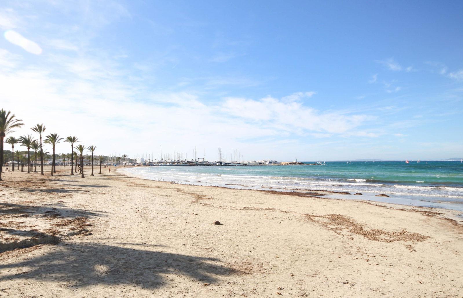 Grundstück mit Baugenehmigung in Strandnähe in Arenal