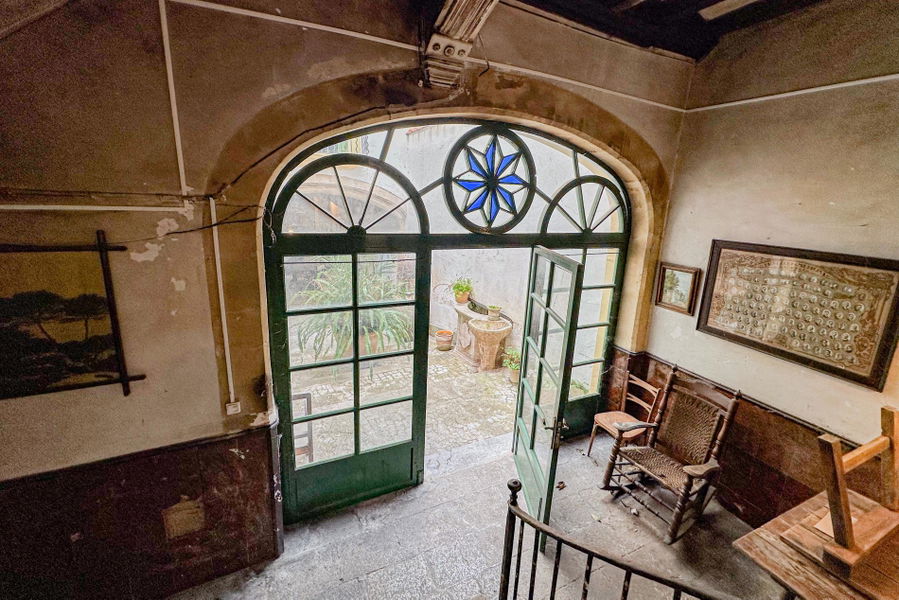 Encantadora casa del año 1758 con jardín y gran potencial para renovar en Sóller