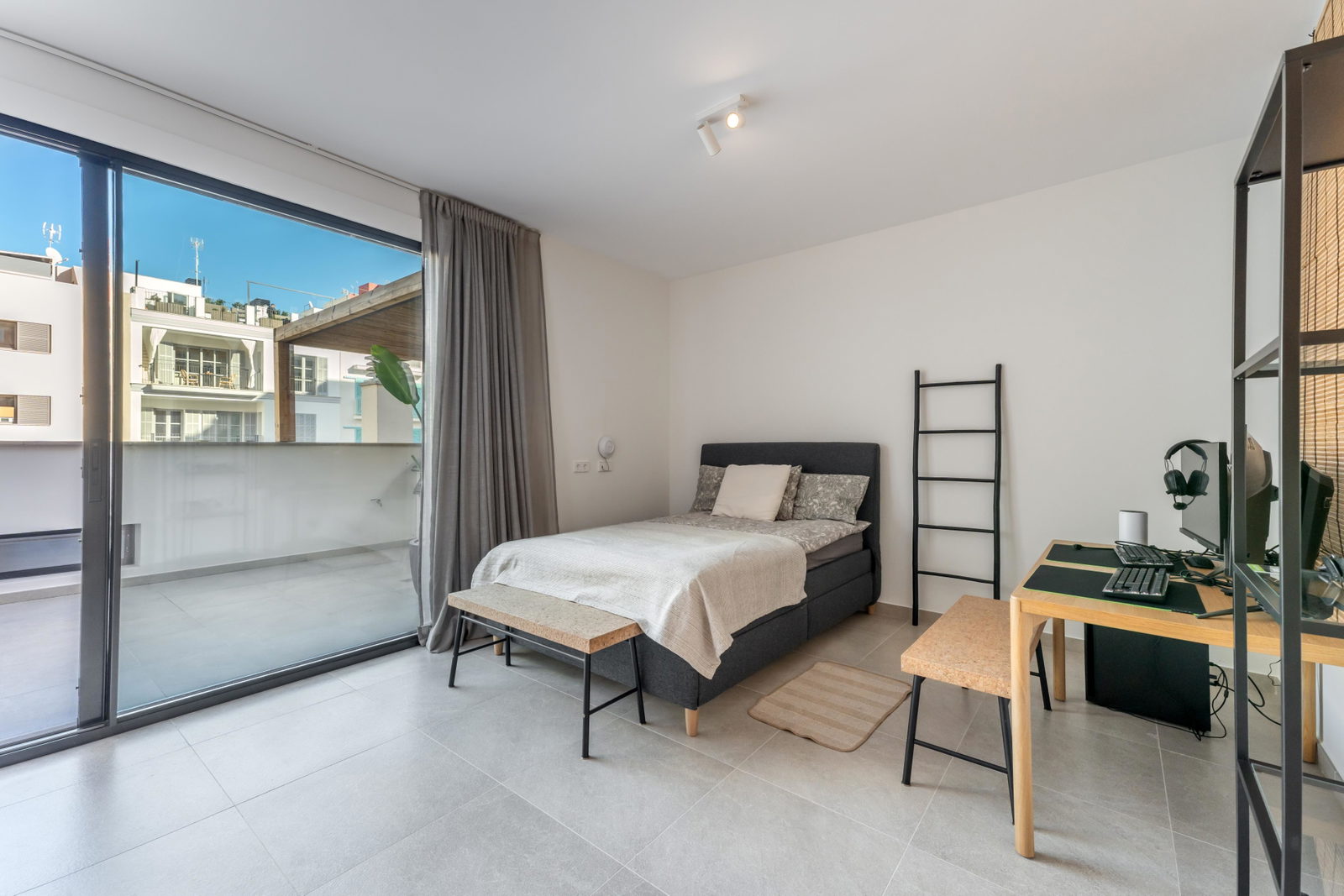 Högkvalitativt radhus med pool i Santa Catalina