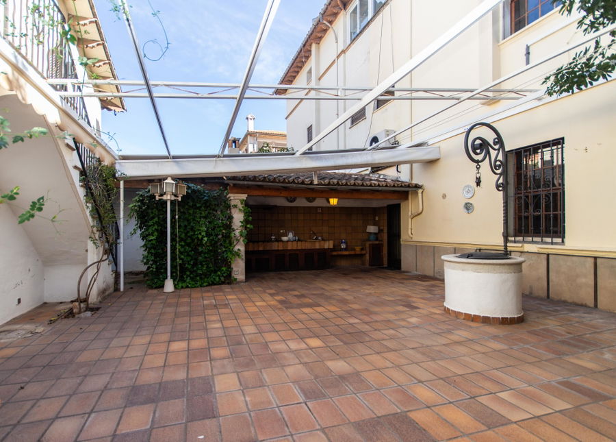 Impresionante casa mallorquina en Calanova con espectaculares vistas al mar