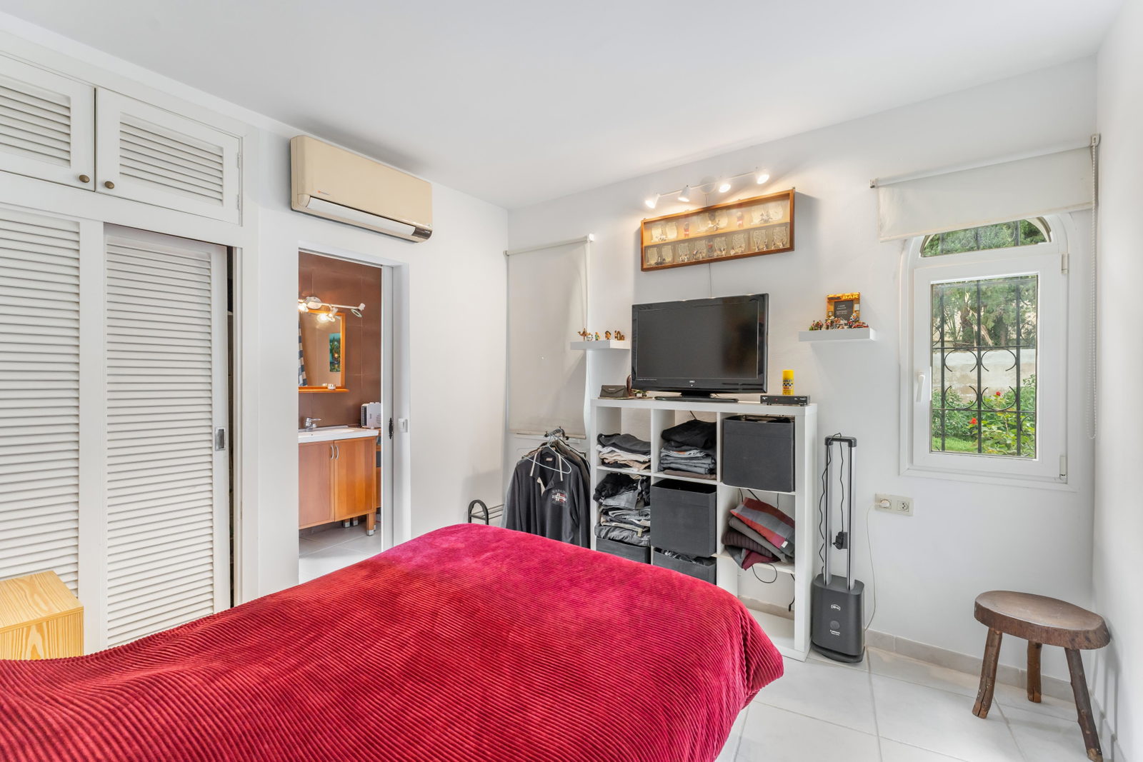 Vacker villa med trädgård och pool i Santa Ponsa