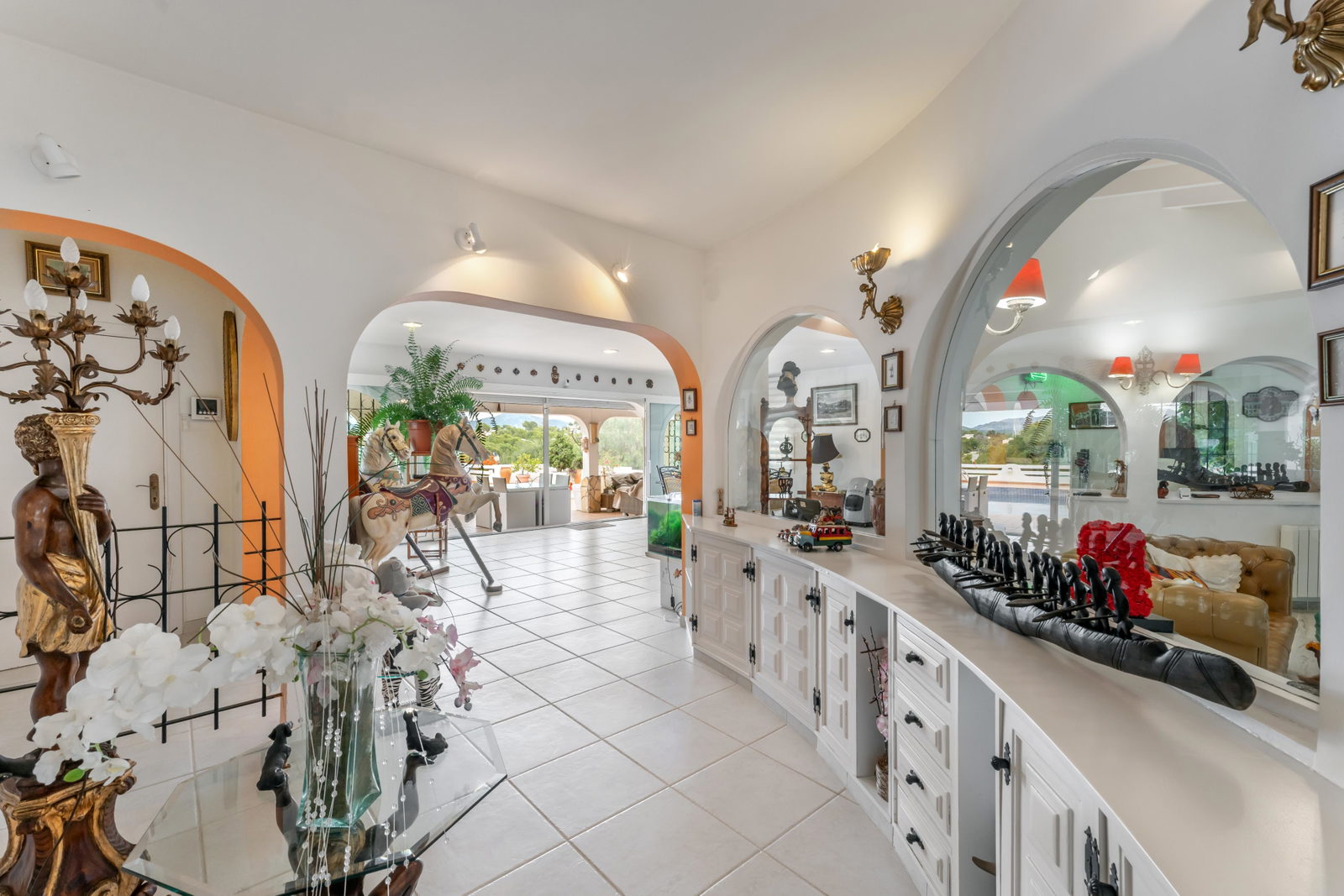Vacker villa med trädgård och pool i Santa Ponsa