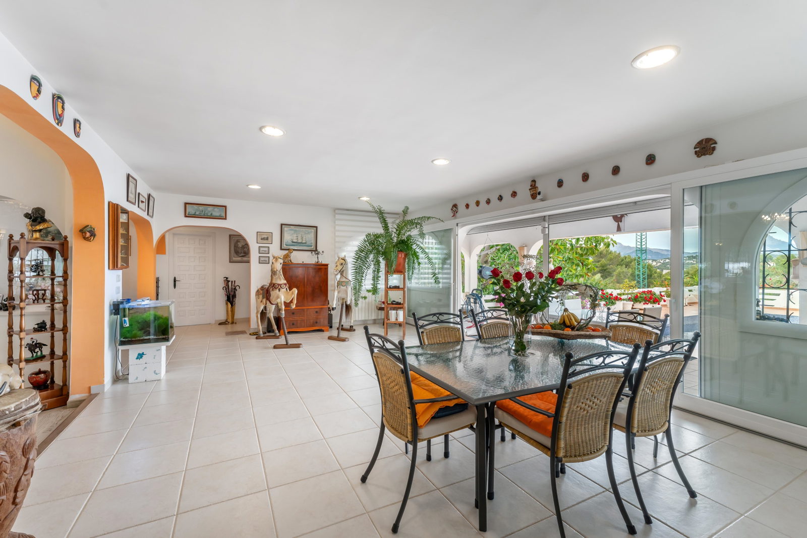Vacker villa med trädgård och pool i Santa Ponsa