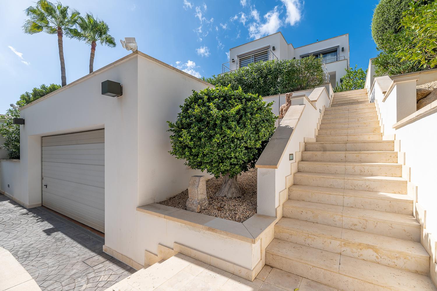 Spectacular villa with pool and sea views in Costa d'en Blanes