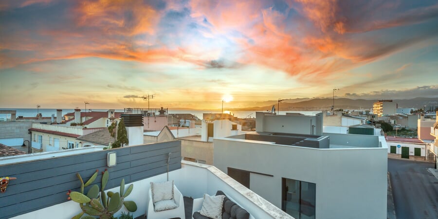 Contemporary design townhouse with roof terrace in Molinar