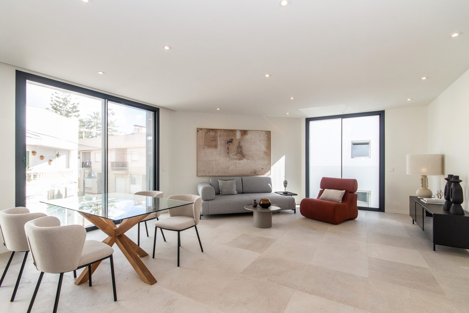 Nueva casa con piscina en la azotea y vistas al mar en Molinar