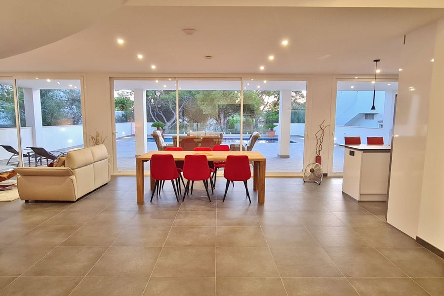 Fantastische moderne Villa mit Pool in Cala D'Or